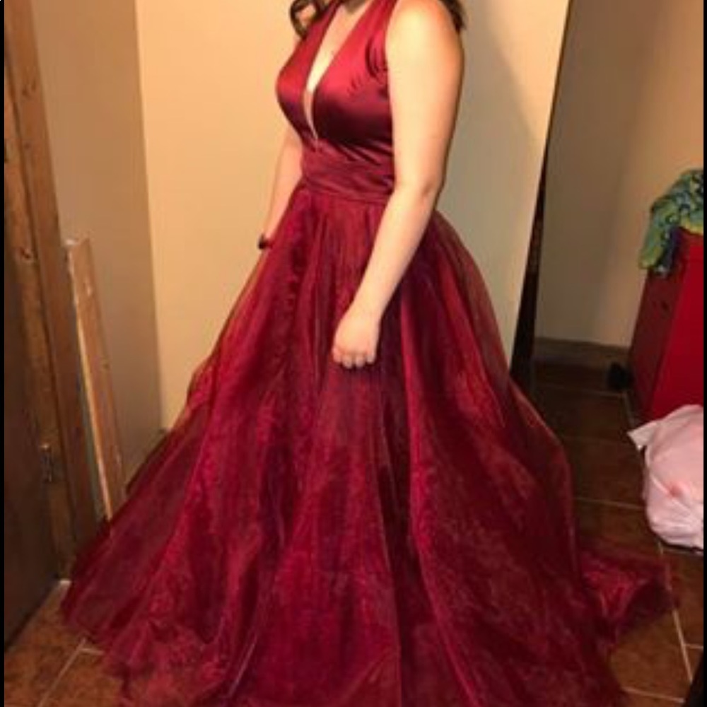 Sherri Hill